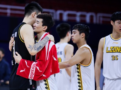 江南体育-中国篮球赛场上掀起一番高潮