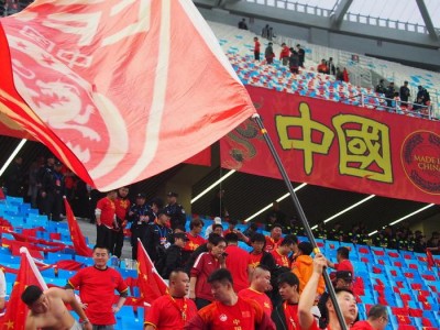 江南体育-瓦西亚球迷连坦授权，畅行取胜满风