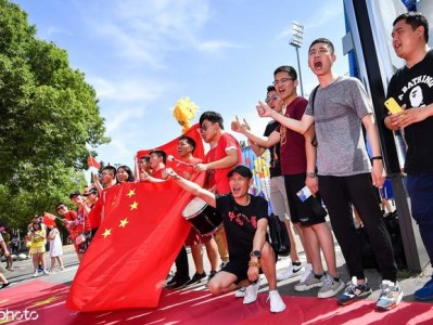 江南体育-意大利球队踢出精彩表现，赢得掌声