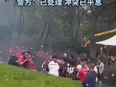 江南体育-足球狂热！球迷翘首期待顶级对决