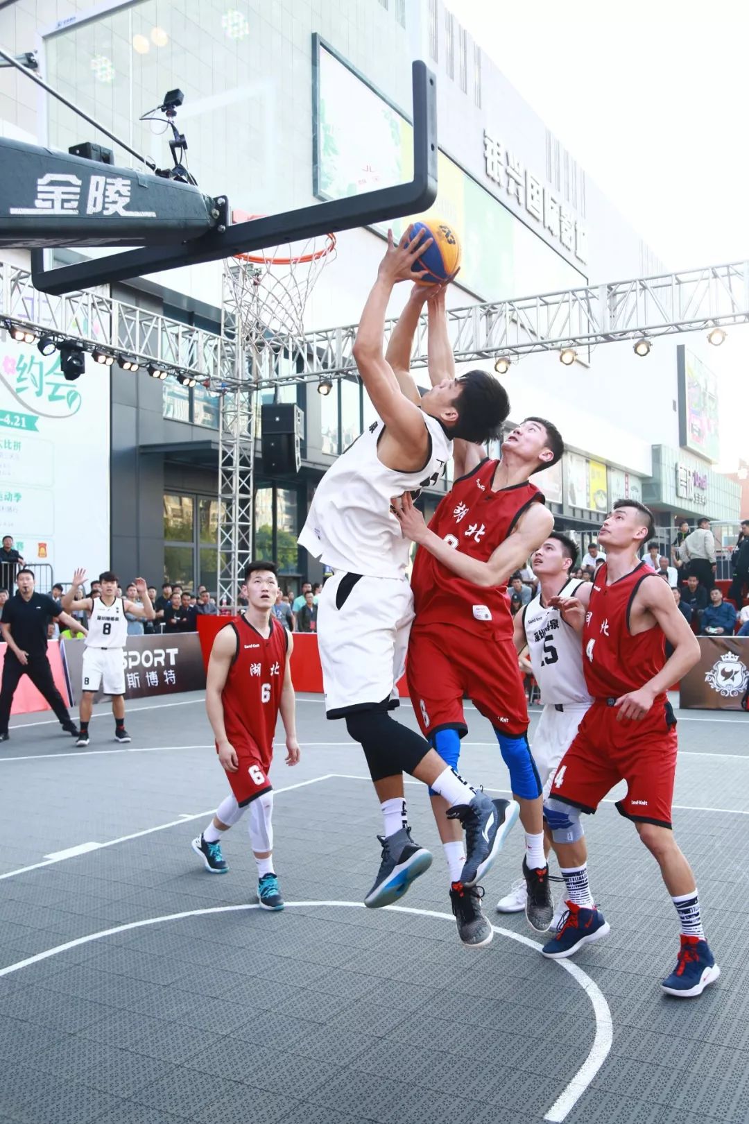 CBA三分大赛将于明年举行，吸引全明星球员参与