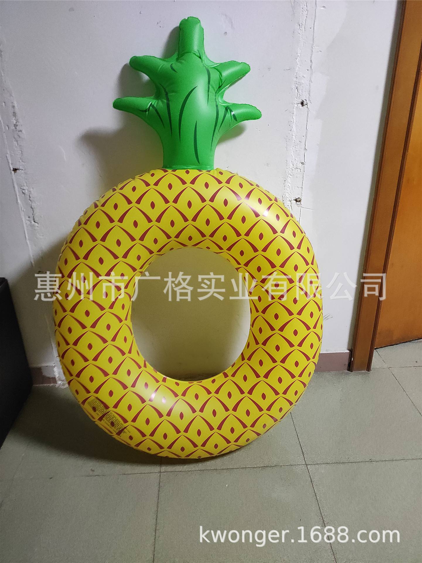 红黄蓝三色闪耀，军团出击雄姿无可比拟