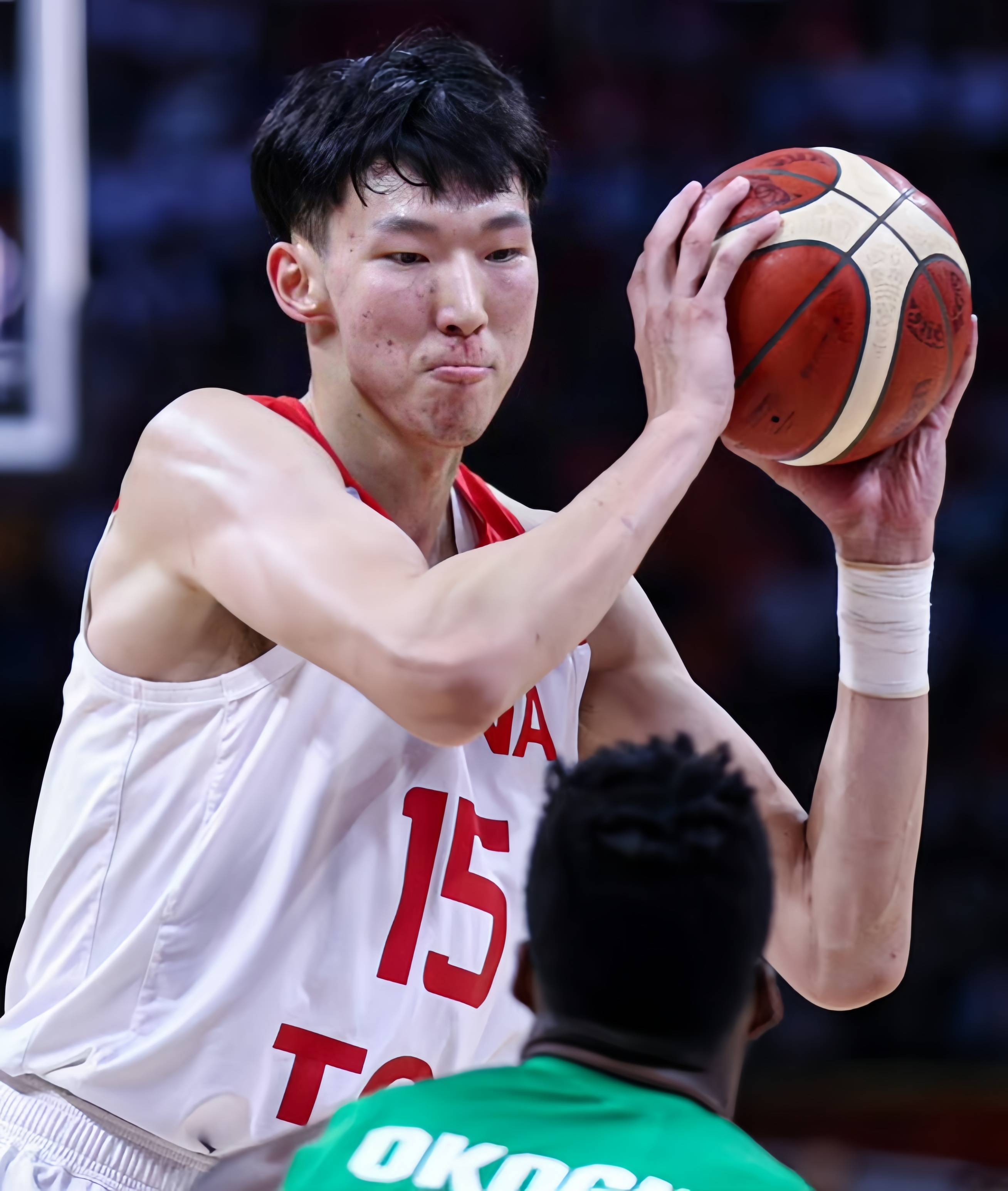 北京男篮大比分胜出，赢得精彩表现