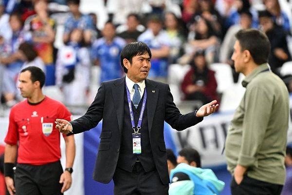 日本队在亚洲杯赛中晋级16强