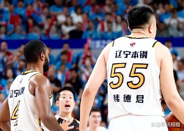 CBA总决赛第一回合比赛拉开帷幕