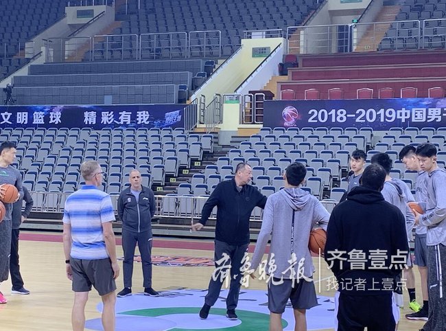 CBA新赛季临近，球队战术布置紧锣密鼓